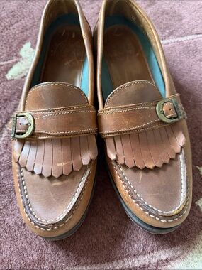 HSTrask hand sewn Tan Leather Kiltie Buckle Slip-On Loafers